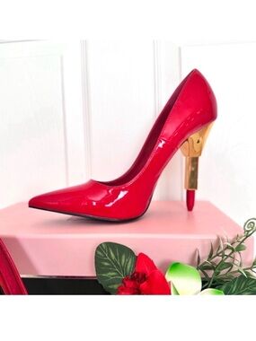 SCENE ~ Dramatic Red Patent 4.5” Heels with Lipstick Accent size 7.5